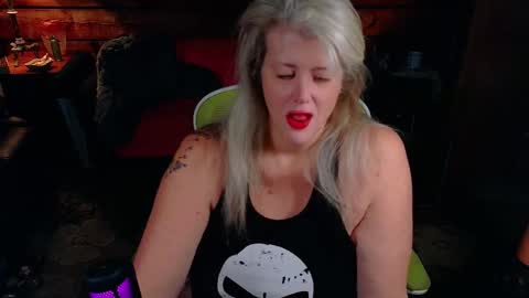 Alices Curiosity online show from November 2025 05:44:01 AM