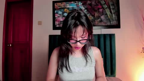 Snapshot of alicethompsson chatting on April 2026 01:37:01 AM Alice Thompsom online show from April 2026 01:37:01 AM
