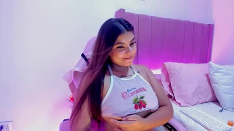 A L I C E  T H U N D E R online show from October 2025 04:11:01 AM