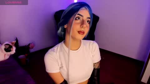 Snapshot of alicewoodville chatting on December 2024 09:26:01 PM Alice online show from December 2024 09:26:01 PM