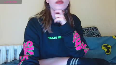 AliceWoolfy online show from October 2025 12:00:01 AM