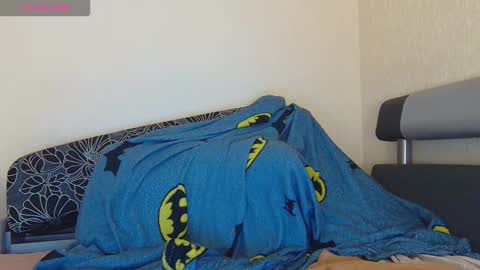 AliceWoolfy online show from November 2025 11:48:01 PM