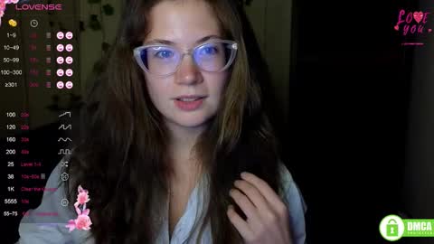 Snapshot of alicia_folow chatting on September 2025 05:36:01 PM Alicia online show from September 2025 05:36:01 PM