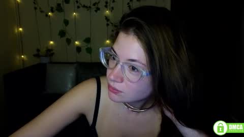 Snapshot of alicia_folow chatting on September 2025 11:58:01 AM Alicia online show from September 2025 11:58:01 AM