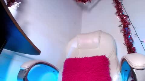 Snapshot of alicia_kyse chatting on December 2024 06:10:02 AM Alicia Kyse online show from December 2024 06:10:02 AM