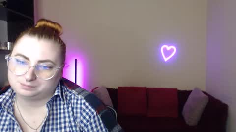 Alicia online show from November 2025 06:46:02 AM