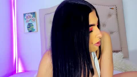       online show from February 2025 12:19:02 AM