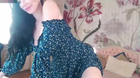 Snapshot of aliciabow chatting on September 2025 01:04:01 PM Veronica online show from September 2025 01:04:01 PM