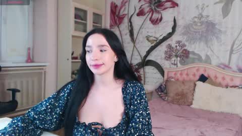 Snapshot of aliciabow chatting on October 2025 01:40:02 PM Veronica online show from October 2025 01:40:02 PM