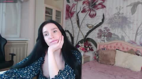 Snapshot of aliciabow chatting on October 2025 03:24:02 PM Veronica online show from October 2025 03:24:02 PM