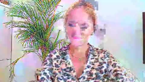 Alicia online show from October 2025 01:23:01 PM