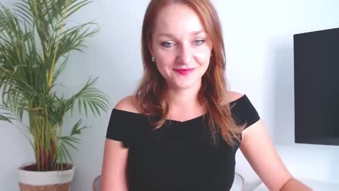 Alicia online show from November 2025 08:14:01 AM