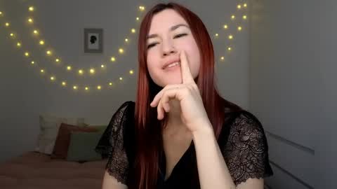 Snapshot of alicianoveli chatting on April 2026 04:04:02 PM alicianoveli online show from April 2026 04:04:02 PM