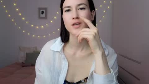 Snapshot of alicianoveli chatting on May 2026 03:17:02 PM alicianoveli online show from May 2026 03:17:02 PM