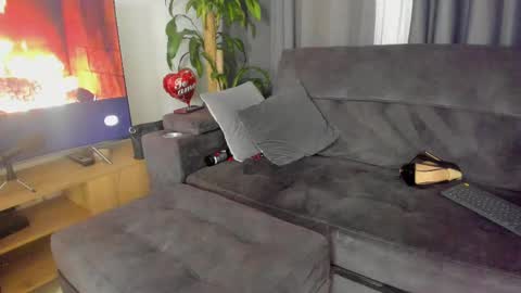 Snapshot of aliciawonderxx chatting on February 2025 05:53:01 AM aliciawonderxx online show from February 2025 05:53:01 AM