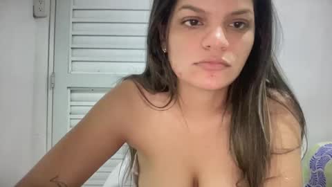 Snapshot of alicie_shy1 chatting on September 2025 01:06:02 AM alicie online show from September 2025 01:06:02 AM