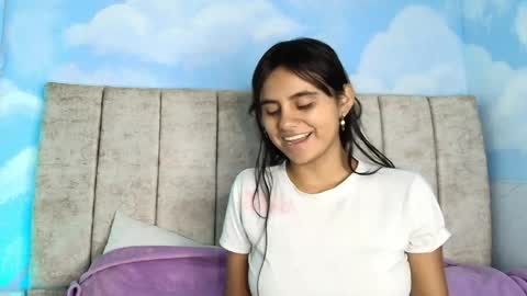 Aliclark online show from April 2026 07:11:02 PM