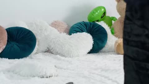 Alieness Ivy online show from January 2026 04:15:01 AM