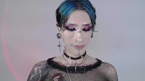 Snapshot of alienexxx chatting on March 2025 05:11:01 AM online show from March 2025 05:11:01 AM