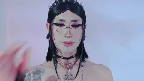 Snapshot of alienexxx chatting on June 2026 10:51:02 PM online show from June 2026 10:51:02 PM