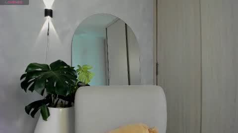Snapshot of aliessiarose1 chatting on June 2026 11:07:01 AM Ali online show from June 2026 11:07:01 AM