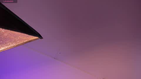 Alice online show from December 2025 08:05:02 PM