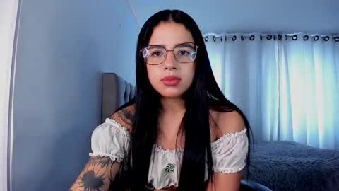 Snapshot of aliice_walker_ chatting on November 2025 05:57:01 PM aliice_walker_ online show from November 2025 05:57:01 PM