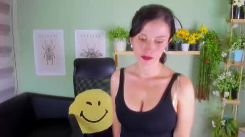 Snapshot of aliiz_01 chatting on December 2024 06:13:01 PM Camii online show from December 2024 06:13:01 PM
