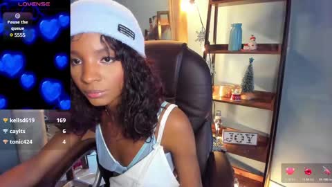 Snapshot of alika_houston chatting on December 2024 07:26:02 AM IG Alik nasso online show from December 2024 07:26:02 AM
