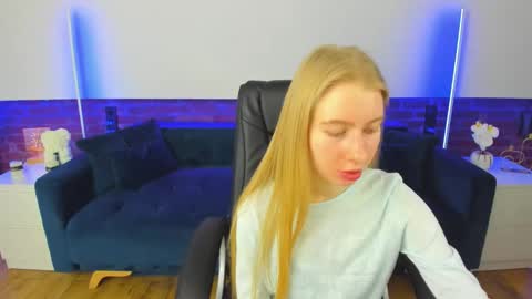 Alina online show from March 2026 06:38:02 AM