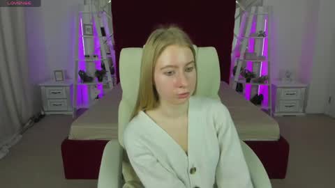 Alina online show from April 2026 01:02:02 PM