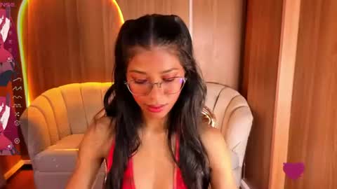 alina_b_ online show from June 2026 01:31:01 PM