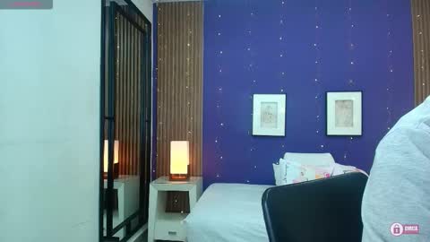 Alina online show from October 2025 11:10:01 AM