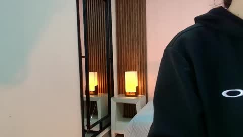 Alina online show from April 2026 11:45:02 AM