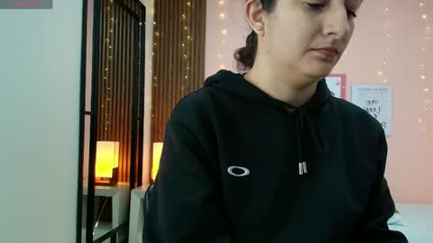 Alina online show from May 2026 11:51:01 AM