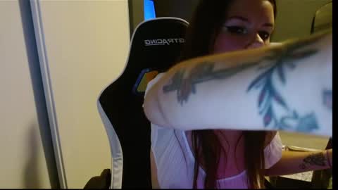 Alina Nightshade online show from October 2025 01:03:02 AM