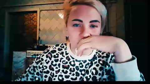 Alina online show from January 2026 10:19:02 AM