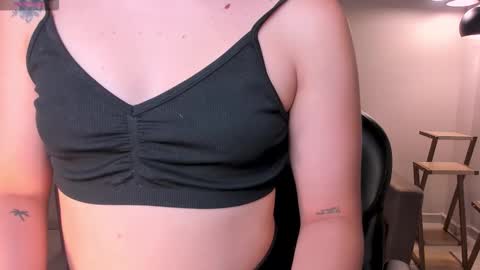 Snapshot of alinakravitz_ chatting on October 2025 11:58:01 AM alinakravitz_ online show from October 2025 11:58:01 AM