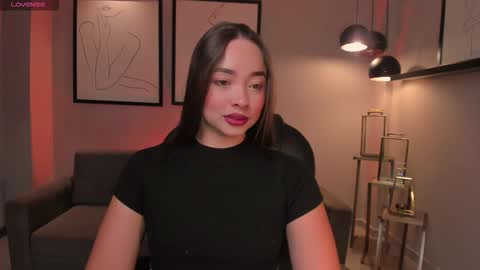 alinakravitz_ online show from December 2025 11:41:01 AM