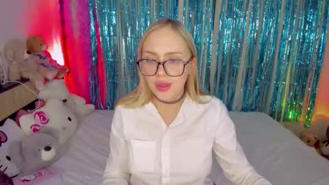 Snapshot of alinaocean chatting on November 2025 09:13:01 PM alinaocean online show from November 2025 09:13:01 PM