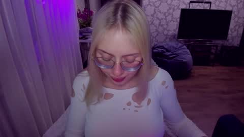 alinaocean online show from May 2026 08:26:01 PM
