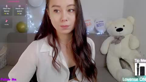 Snapshot of alinaxrose chatting on November 2025 07:29:02 AM AlinaXRose online show from November 2025 07:29:02 AM