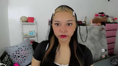 Snapshot of alisa_kiss_ chatting on May 2026 04:47:02 PM Shanti xhey online show from May 2026 04:47:02 PM
