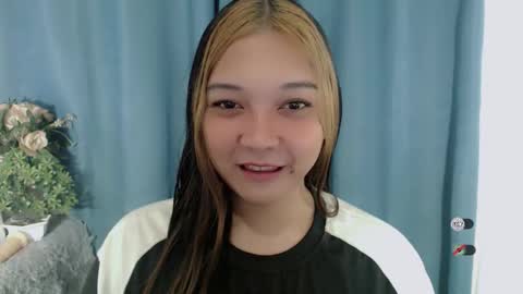 Snapshot of alisa_kiss_ chatting on May 2026 03:18:01 PM Shanti xhey online show from May 2026 03:18:01 PM