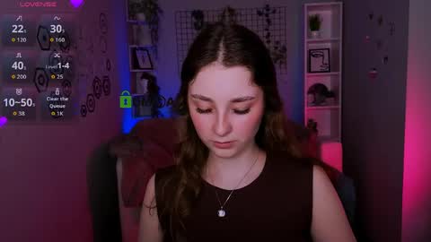Alisa online show from April 2026 08:57:02 PM