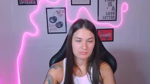 Snapshot of alisarossy chatting on May 2026 08:38:01 PM Alisa online show from May 2026 08:38:01 PM