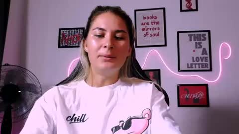 Alisa online show from July 2026 01:02:02 PM