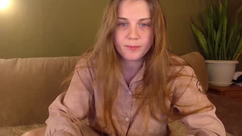 Snapshot of alisaxxxshy chatting on January 2025 09:09:02 PM alisaxxxshy online show from January 2025 09:09:02 PM