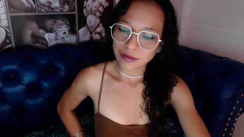 Snapshot of alise_harrys chatting on September 2025 01:00:02 PM Alise online show from September 2025 01:00:02 PM