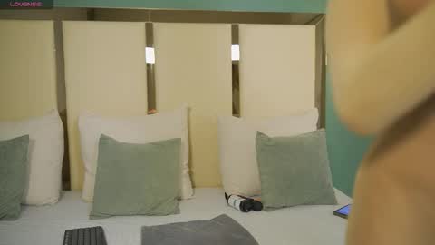 buy my videos follow me in my new instagram fernanda699  online show from November 2025 04:01:01 AM